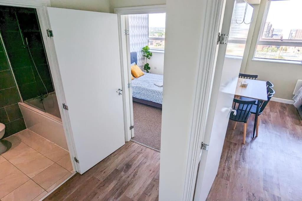 1 Bedroom City Centre Apartment Бирмингем Экстерьер фото
