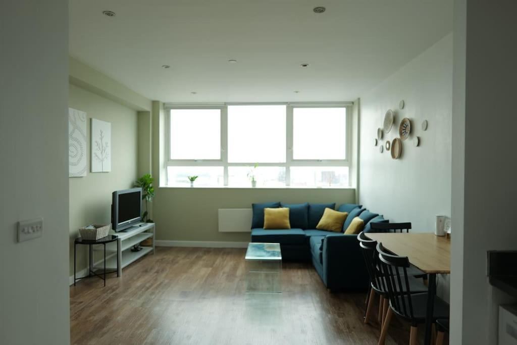 1 Bedroom City Centre Apartment Бирмингем Экстерьер фото